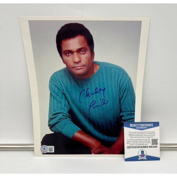 Charley Pride Signed Autographed Photo With Beckett COA Country Music - Picture 1 of 5